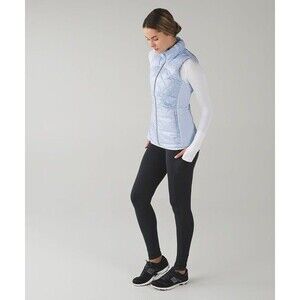 Lululemon Down for the Run size 6 vest Cool Breeze Blue